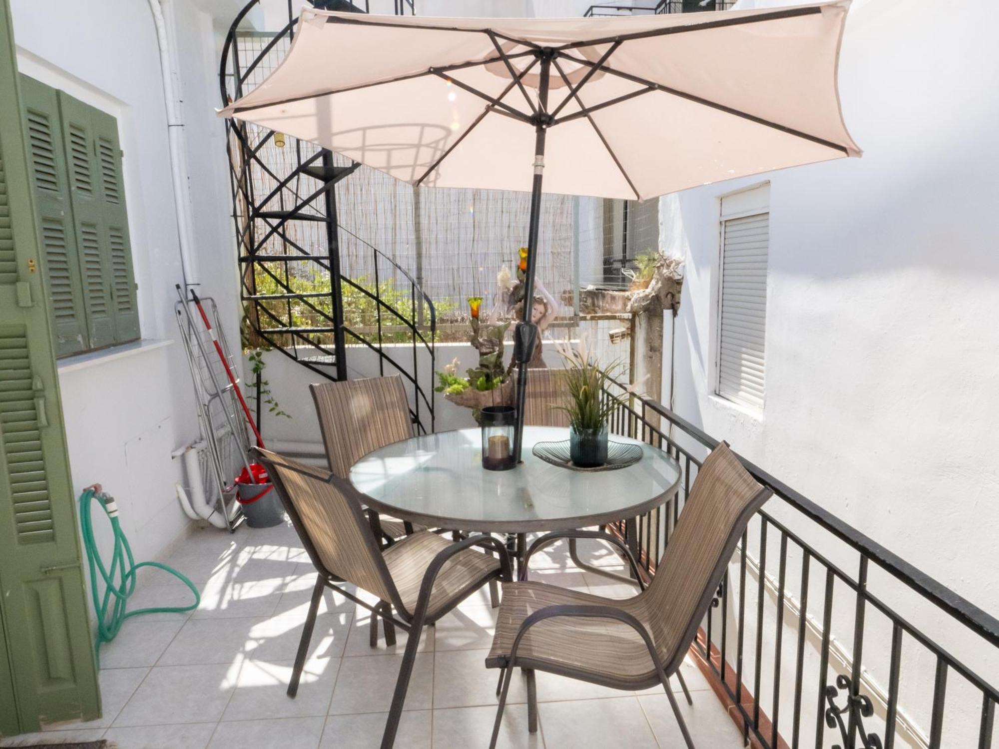 Mando Patrasso - Classical Apartment In The Center Of Patras With Free Parking Exterior foto